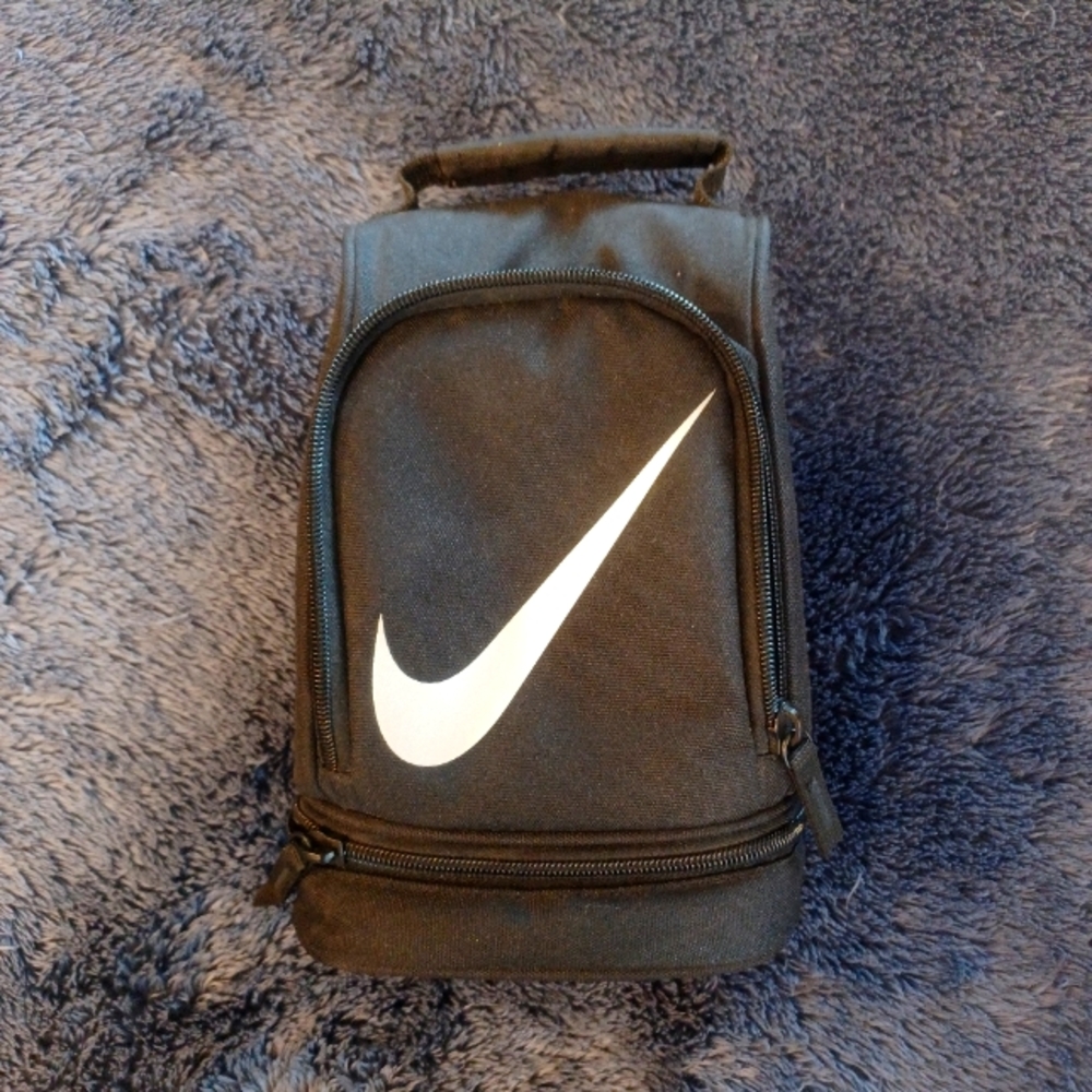 Nike lunch/snack bag, black